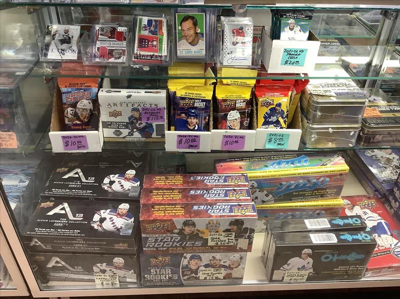 Elite Sports Cards and Comics Chicago, IL